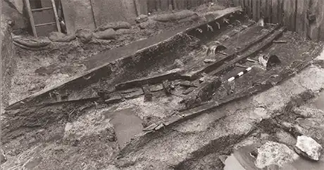 realtime unearth a viking longboat while working on the a20 in Dover